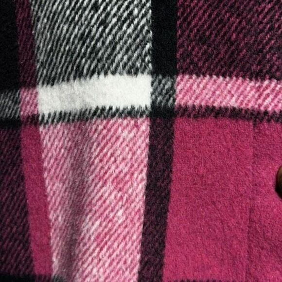 Women's Pink Plaid Flannel Oversize Shacket Size XS - Picture 5 of 5